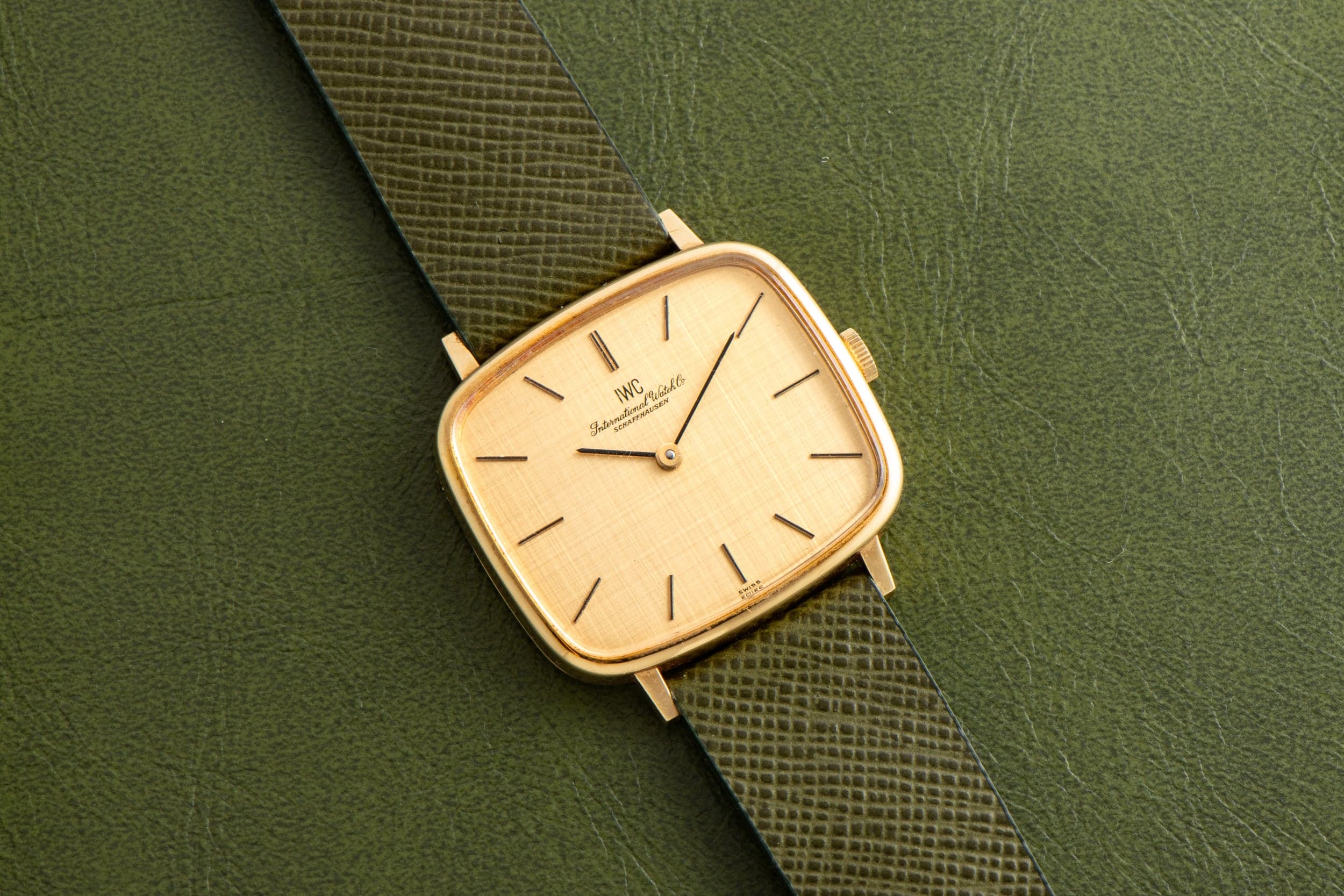 IWC 40970118