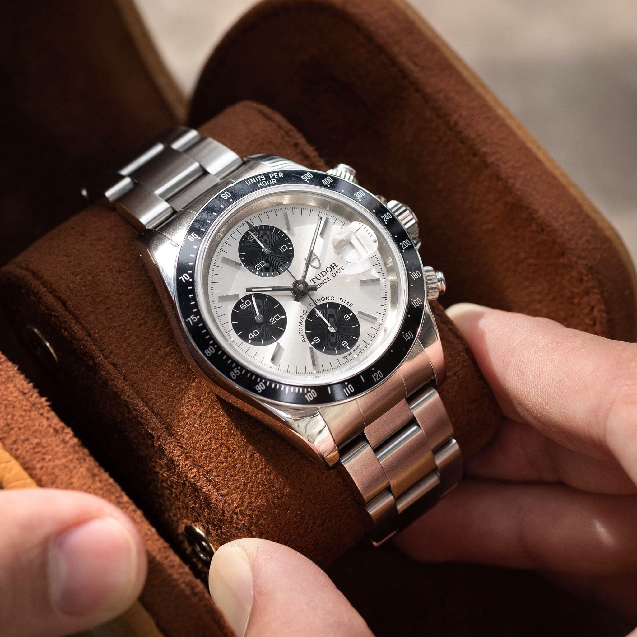 Tudor W-2068