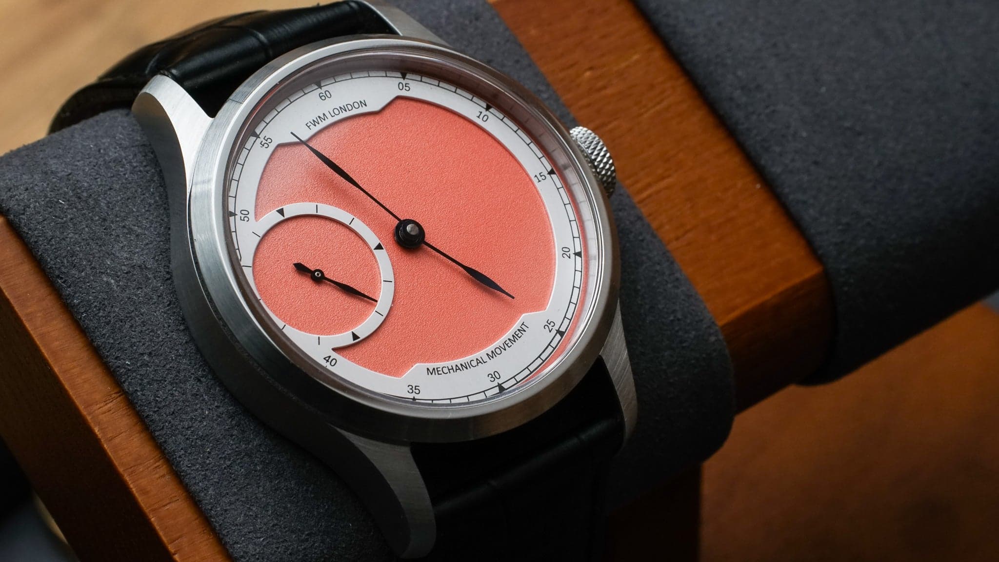 Fink Watch Manufacturing Classic Master - Salmon Dial