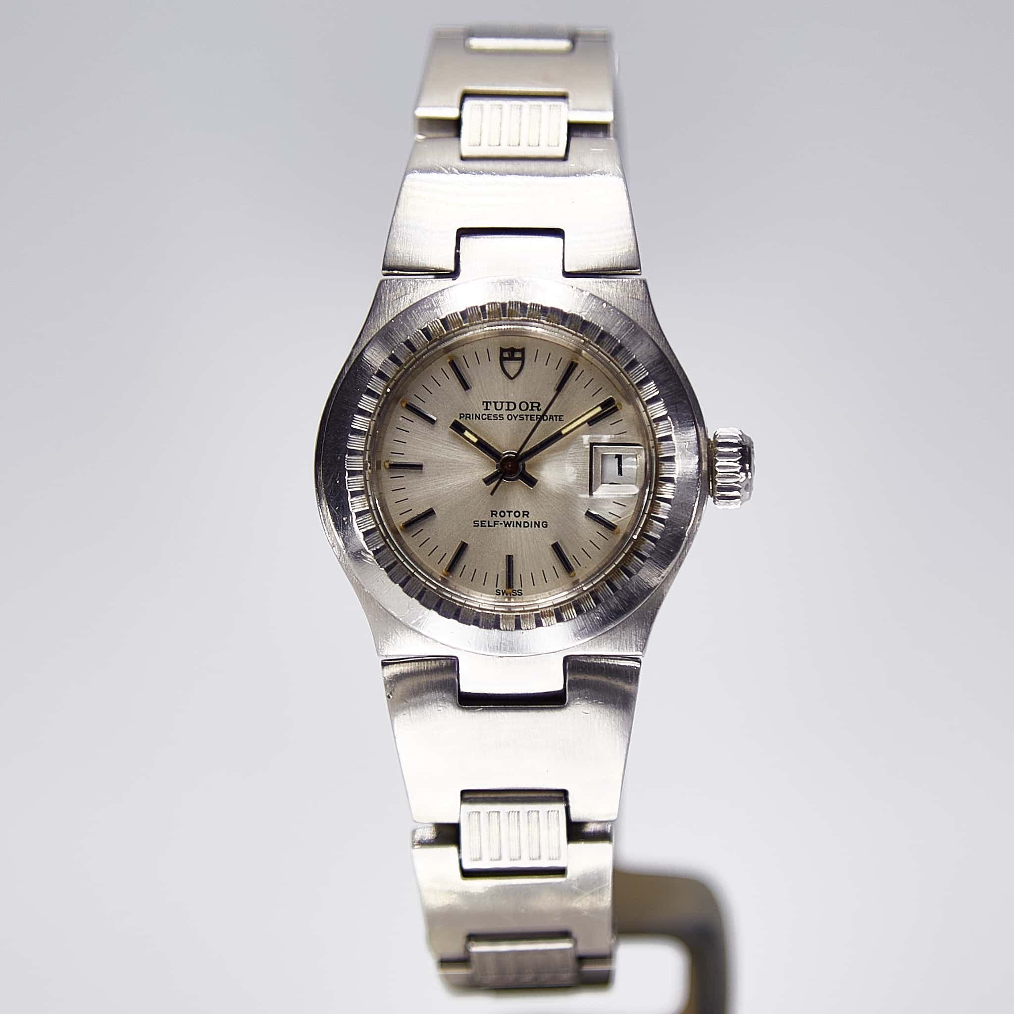 Tudor 210000008136