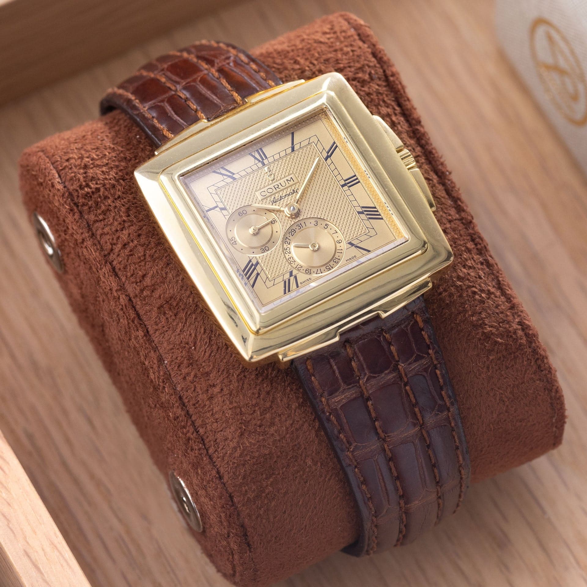 Corum W-2313