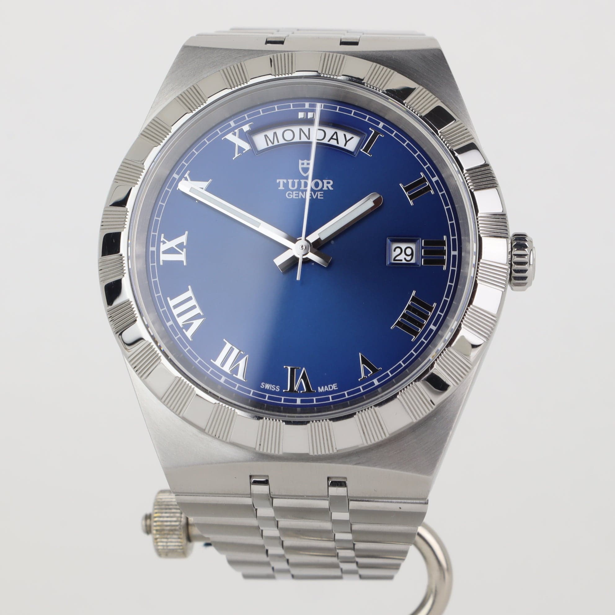 Tudor Royal