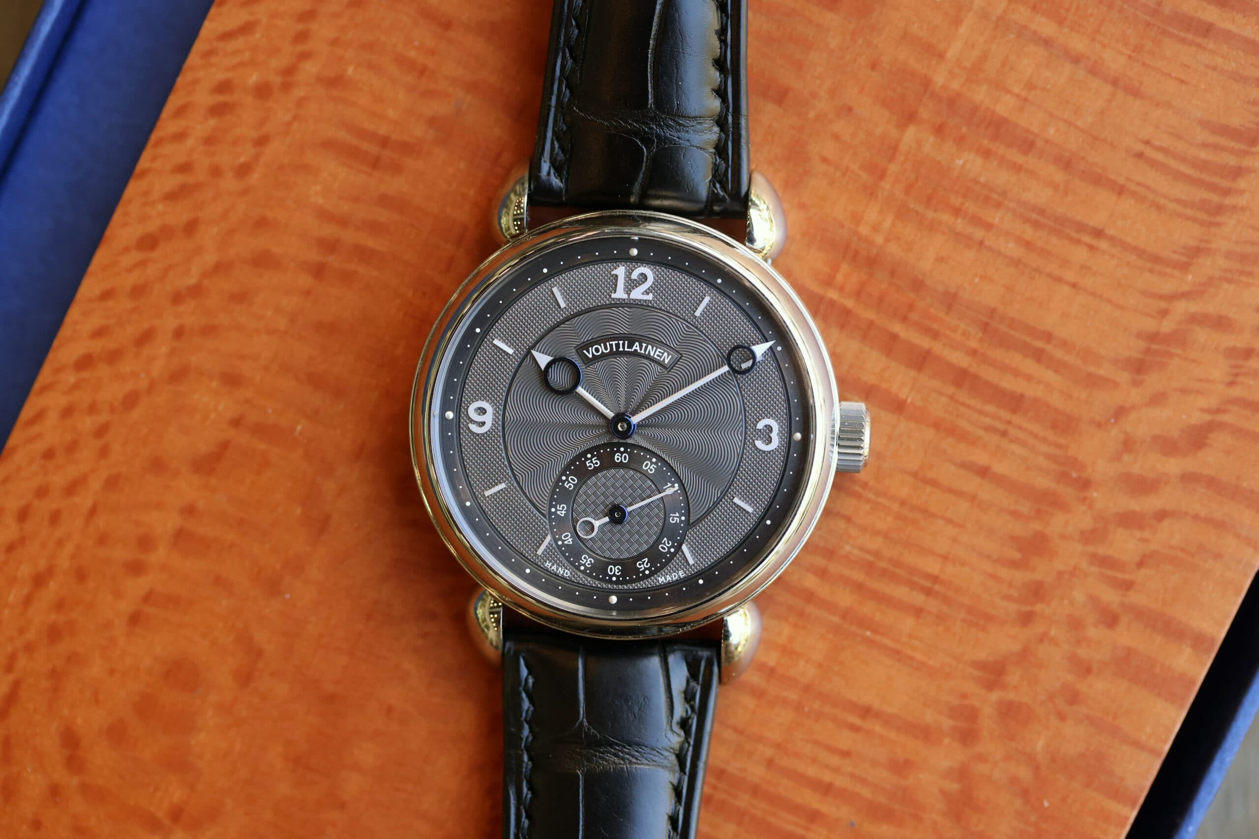 Kari Voutilainen Kari Voutilainen Vingt-8 Titanium “Grey Guilloche Dial”