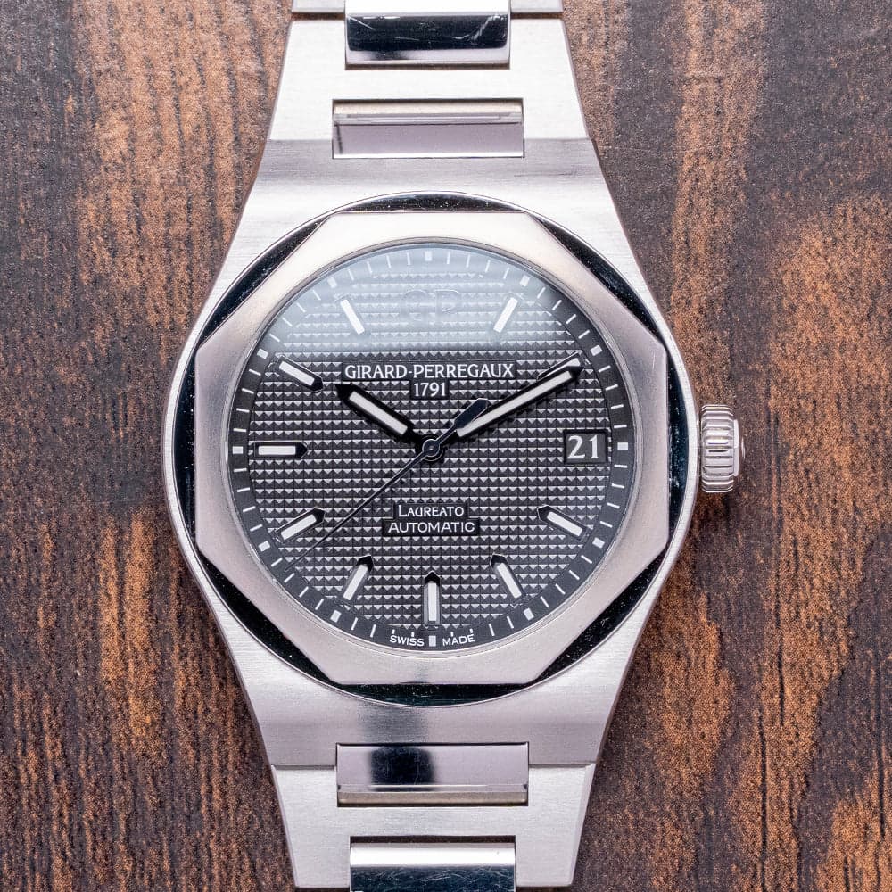 Girard-Perregaux Laureato