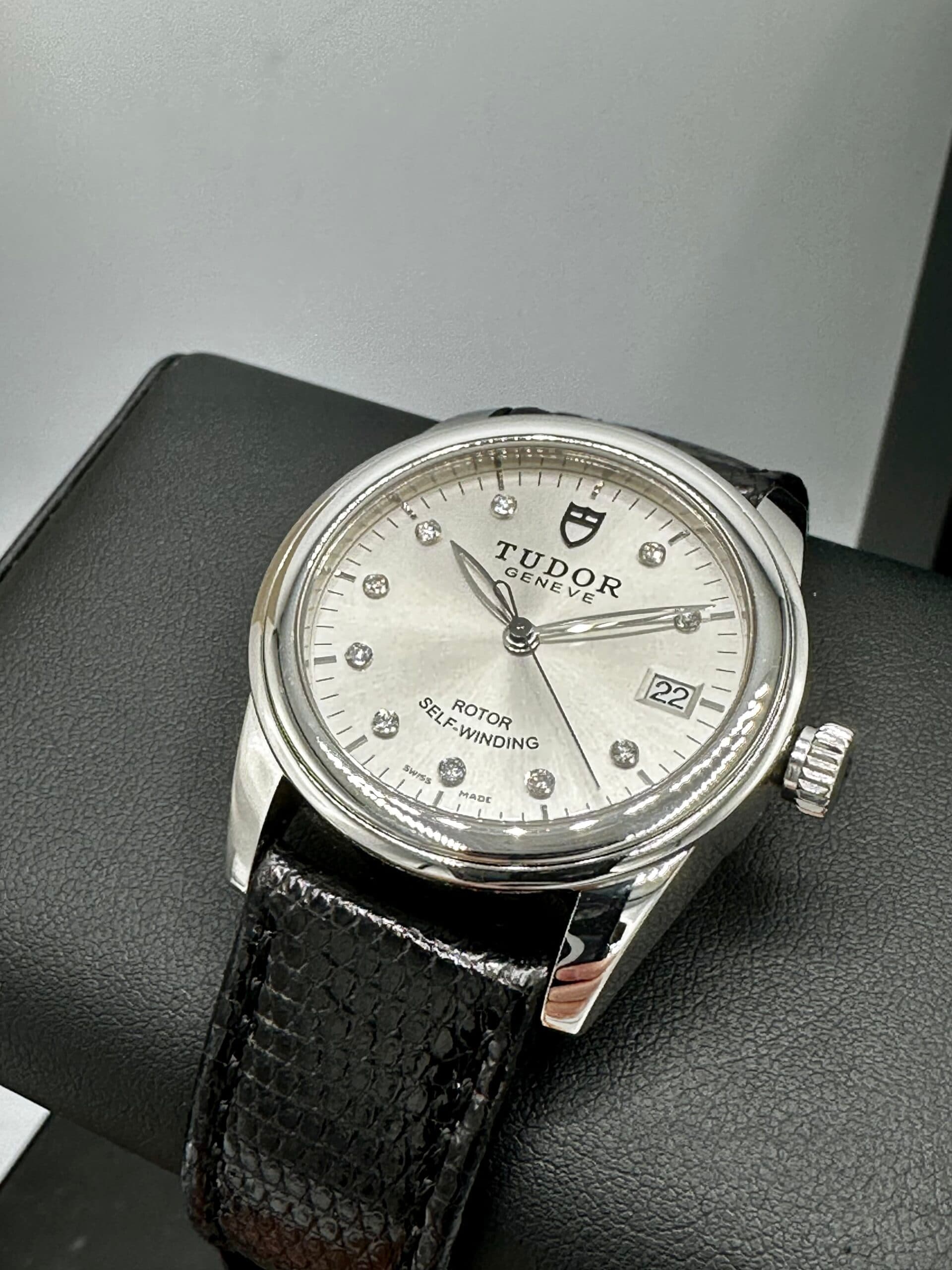 Tudor 275683652202